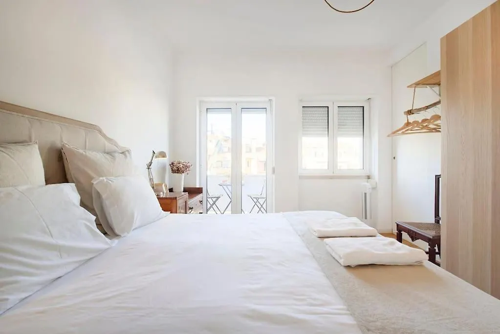 Maria Do Bairro Apartment With Balcony And Elevator Lisboa Portugal