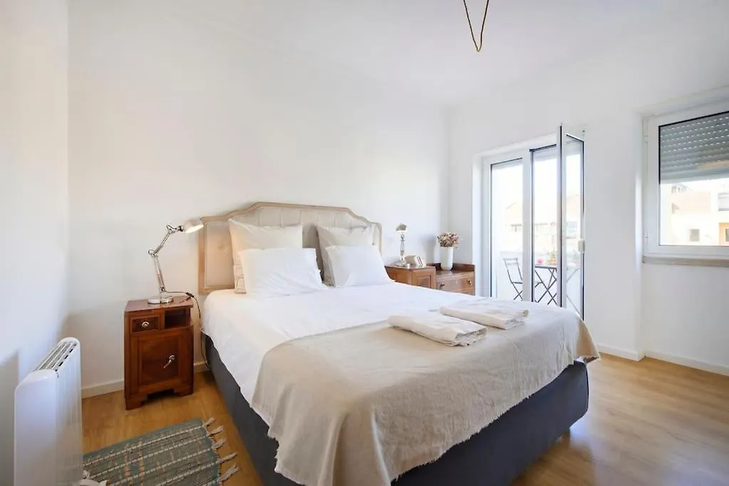 Maria Do Bairro Apartment With Balcony And Elevator Lisboa