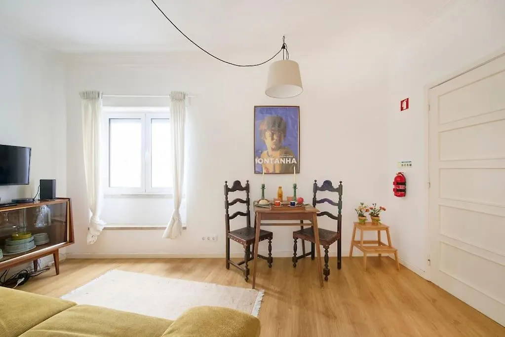 Maria Do Bairro Apartment With Balcony And Elevator Lisboa