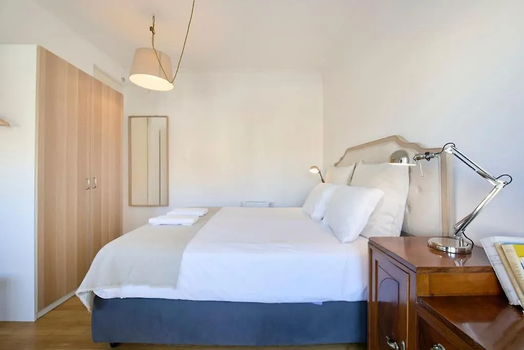 Maria Do Bairro Apartment With Balcony And Elevator Lisboa