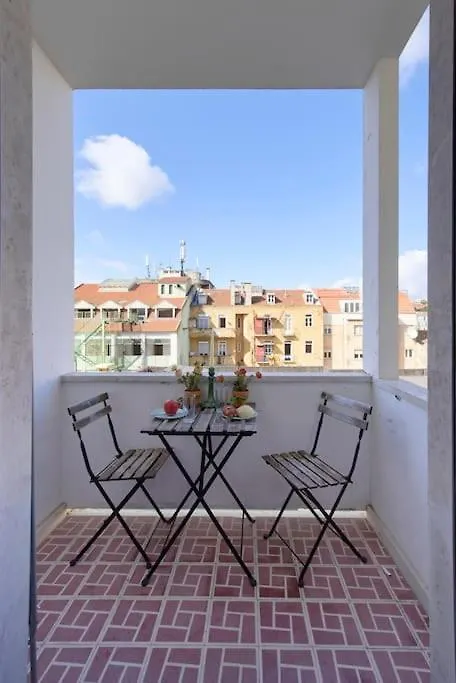 Maria Do Bairro Apartment With Balcony And Elevator Lisboa