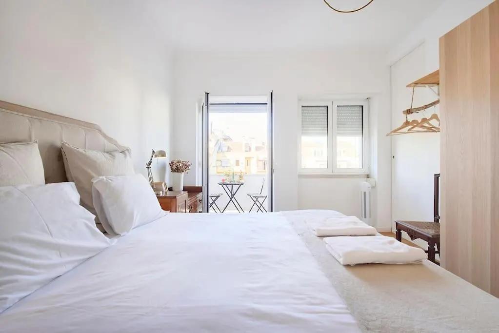 Maria Do Bairro Apartment With Balcony And Elevator Lisboa Portugal